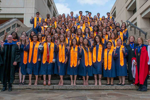 UTSA Honors Students Graduation Ceremony